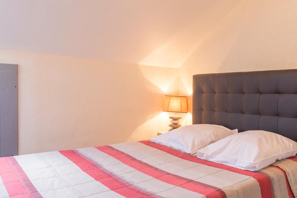 Alp'Hotel Voreppe Room photo