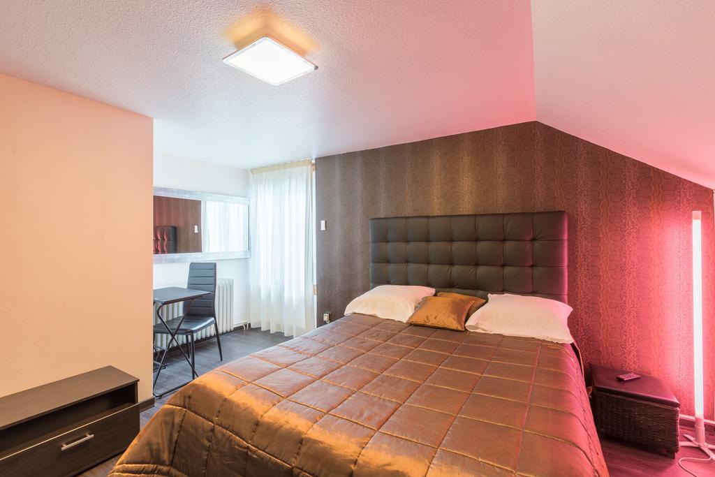 Alp'Hotel Voreppe Room photo